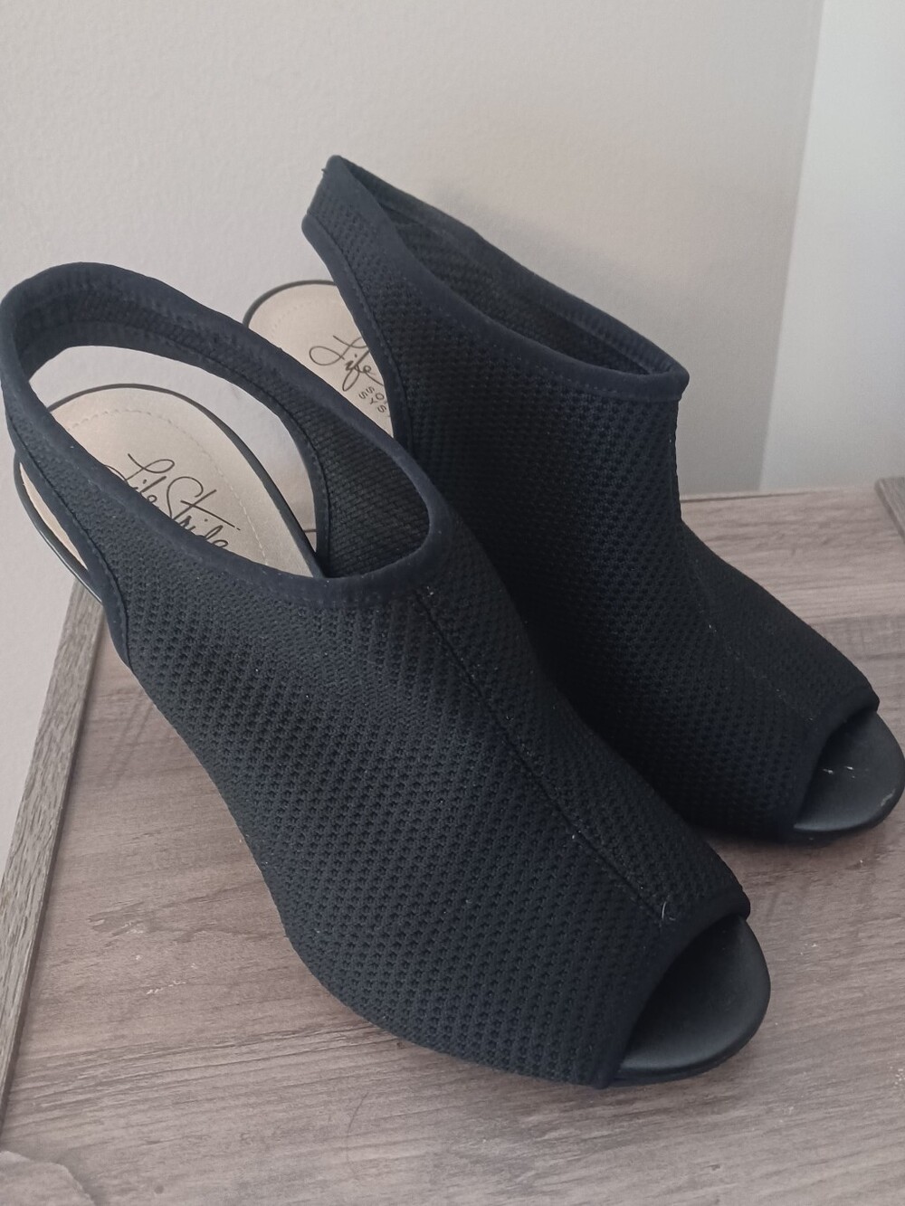 Life Stride Mesh Comfort Heels Sz 7